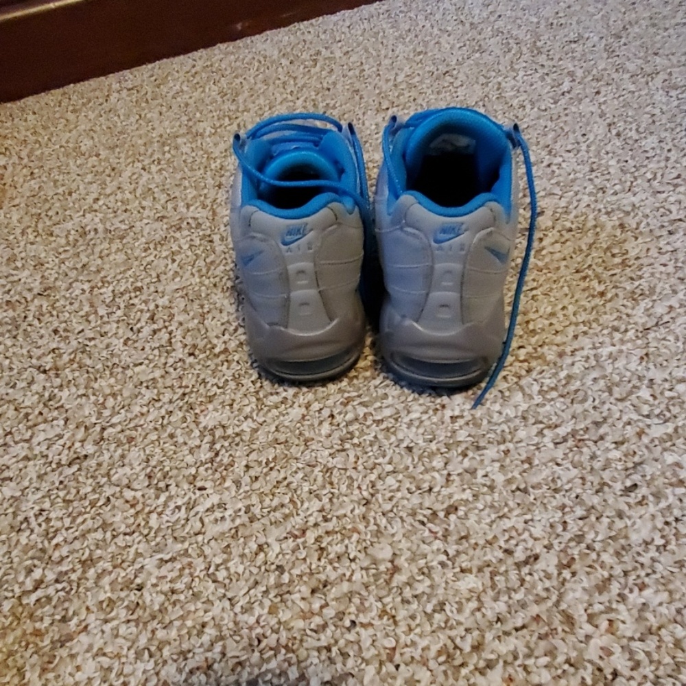 Shoes - Picture 3 of 3